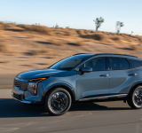 Kia Sales Top 500,000